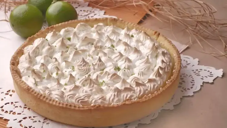 Torta de Limão com Merengue